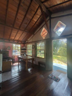 Casa com cachoeira na reserva, Vale do Matutu.